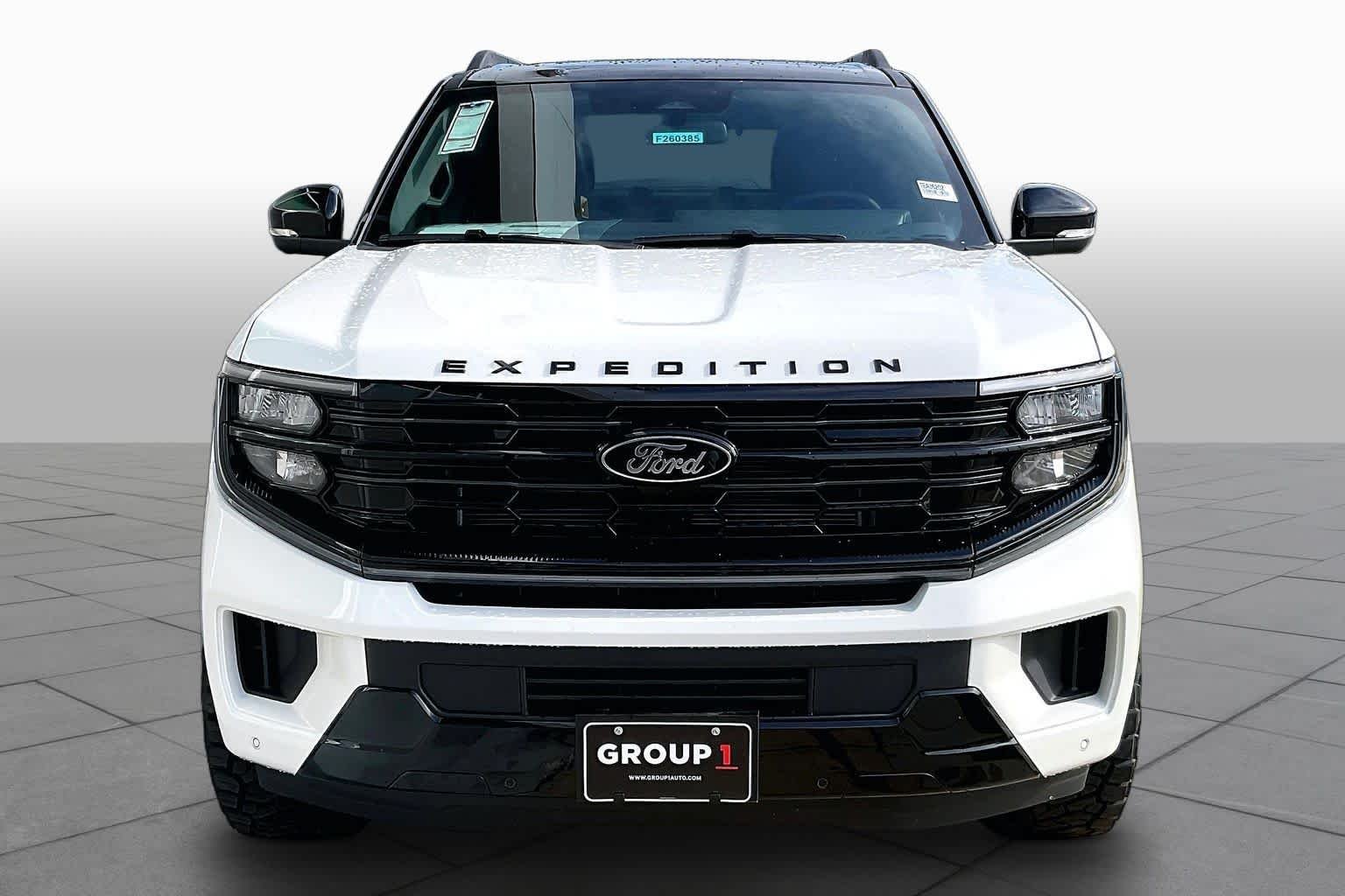 New 2026 Star White Metallic Tri-Coat Ford Platinum® image 2