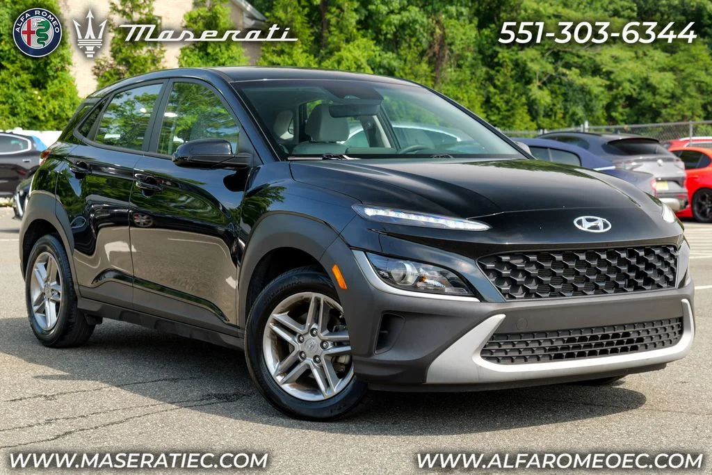 Used 2023 Abyss Black Pearl Hyundai SE image 1