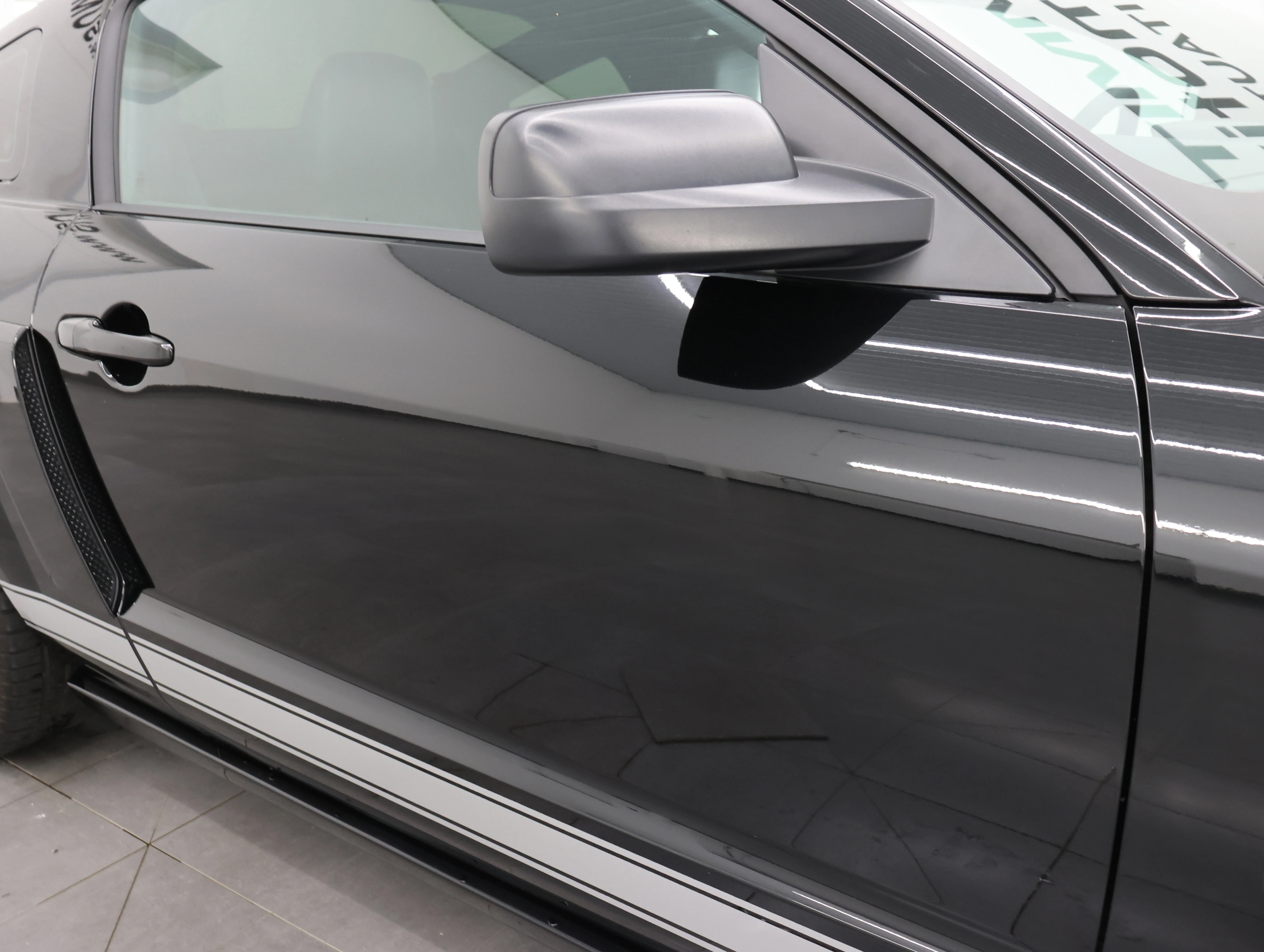 Used 2007 Black Ford GT Premium image 23
