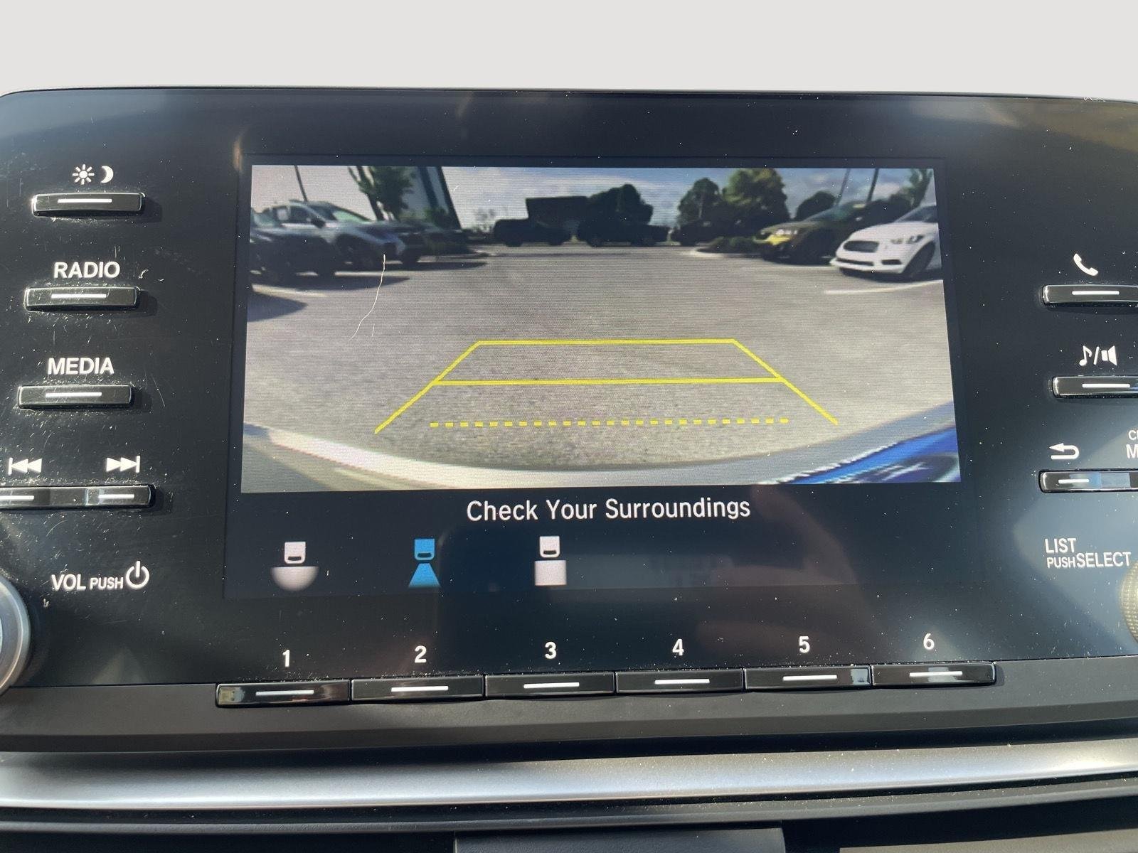 Used 2019 Champagne Frost Pearl Honda LX 1.5T image 18