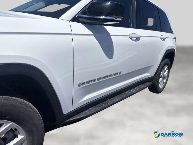 Used 2023 White Jeep Limited image 22