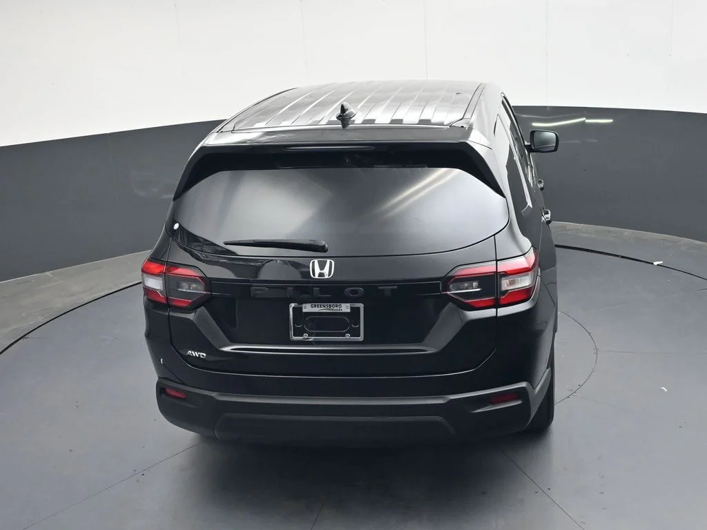 Used 2023 Crystal Black Pearl Honda LX image 28