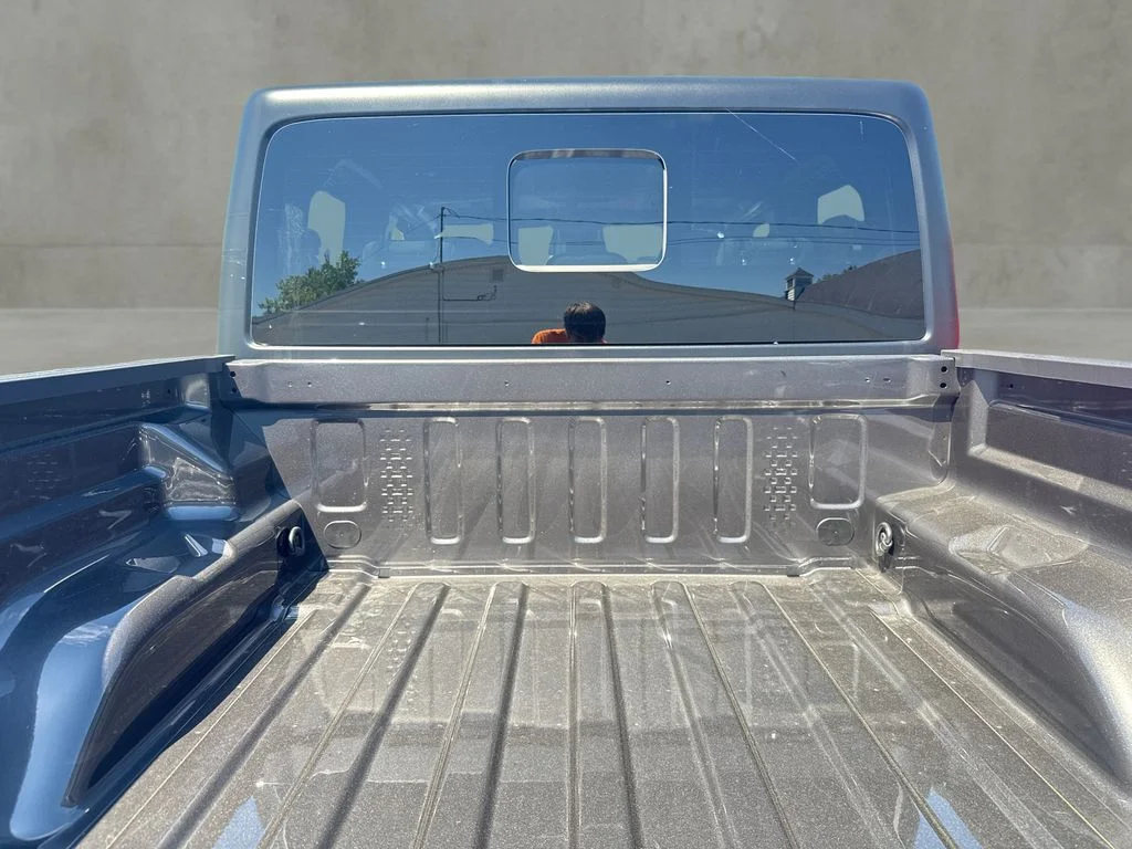 New 2026 Granite Crystal Metallic Clear-Coat Exterior Paint Jeep 85th Anniversary Edition image 8