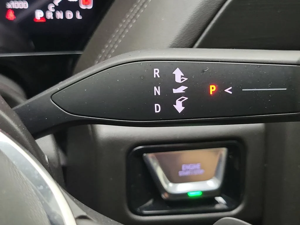 2025 GMC Yukon Denali - Photo 20