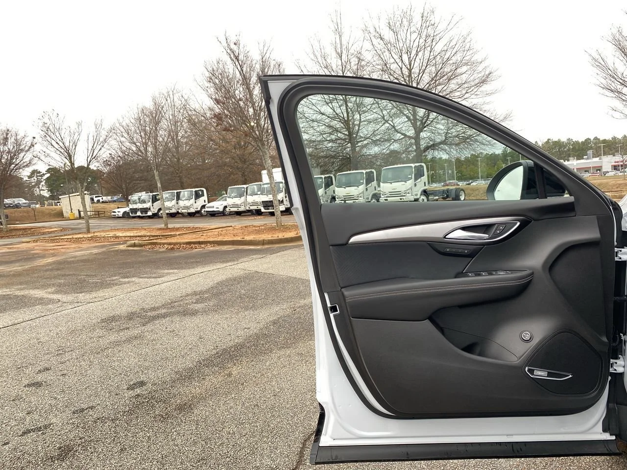 New 2026 Iridescent White Tricoat Buick Sport Touring image 18