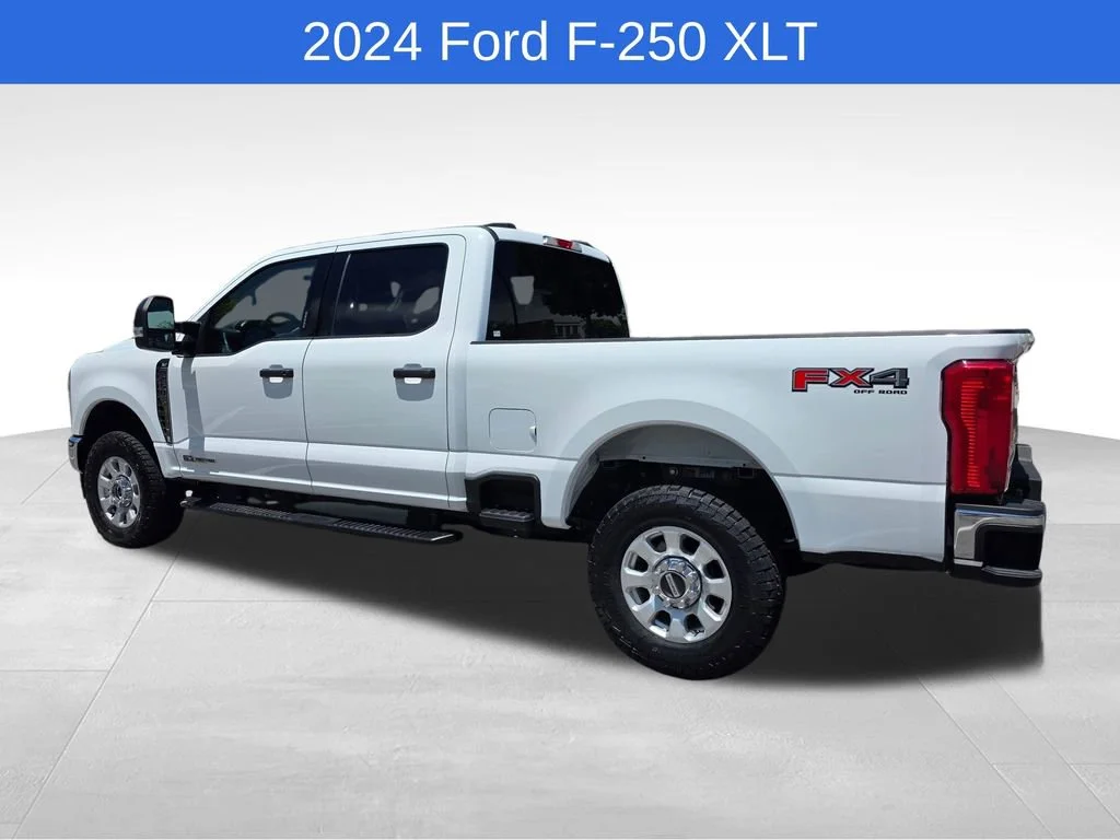 Used 2024 White Ford XLT image 5