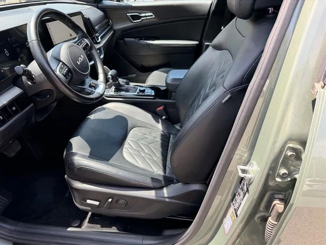 Used 2023 Green Kia X-Line image 7