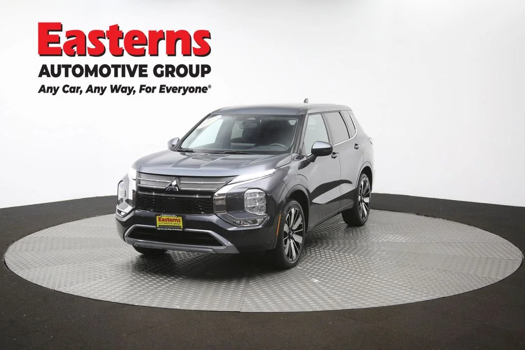 Used 2025 Gray Mitsubishi SE image 55