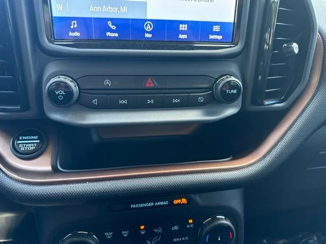 Used 2022 Red Ford Outer Banks image 27