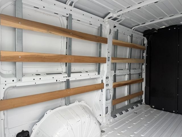Used 2025 White Ram Base image 11