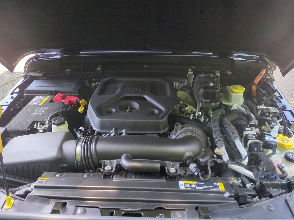 Used 2024 Black Jeep Sport S 4xe image 29