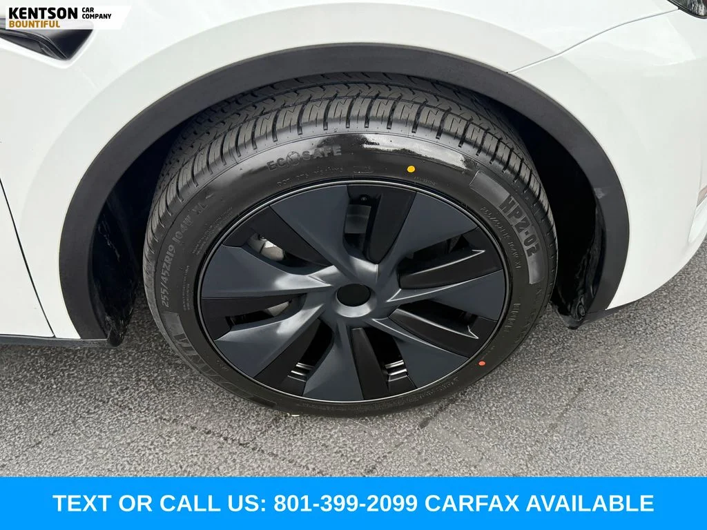 Used 2024 White Tesla Long Range image 16
