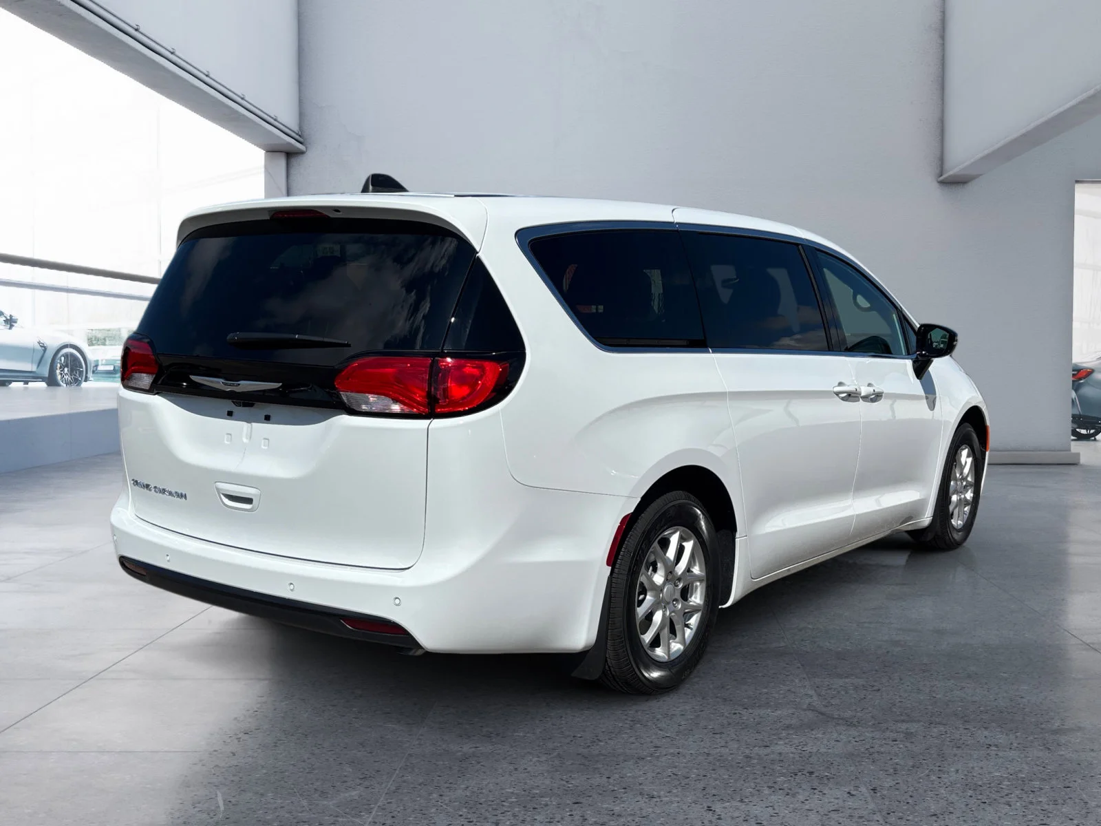 New 2027 Bright White Chrysler SXT image 5