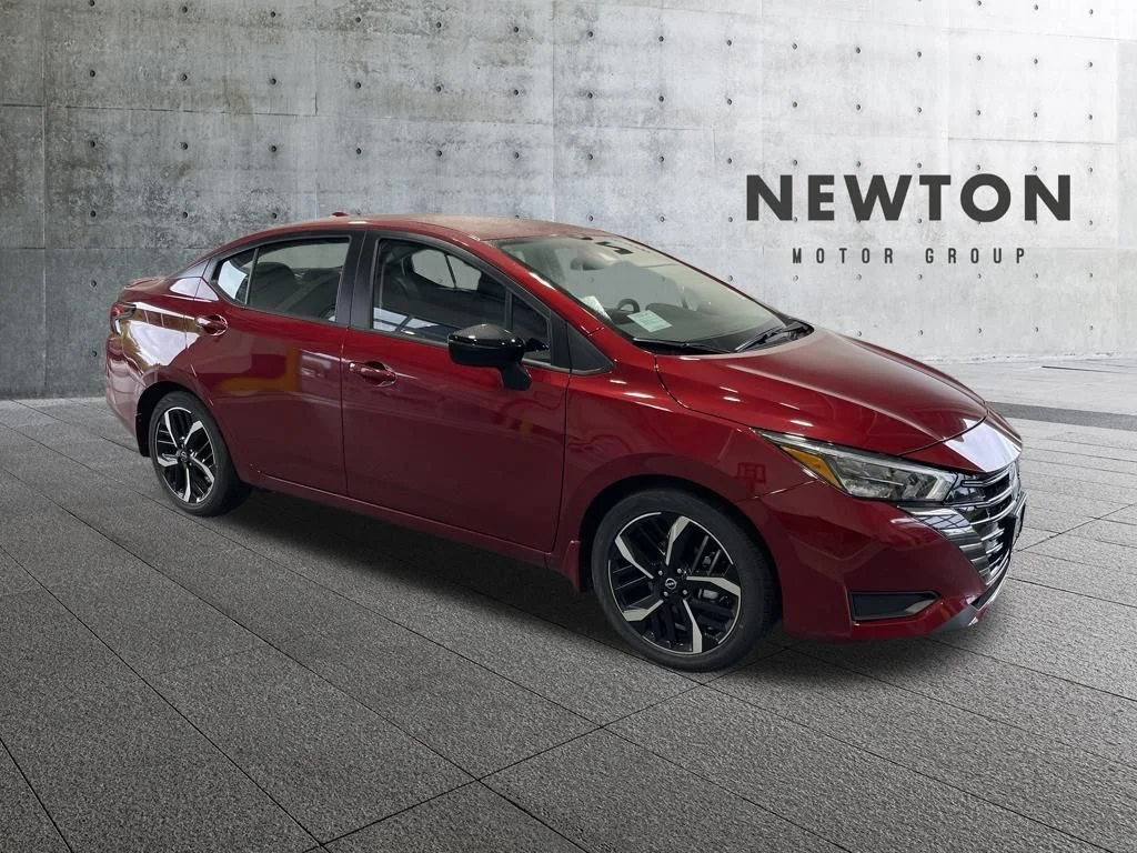 2025 Nissan Versa 1.6 SR CVT's photo
