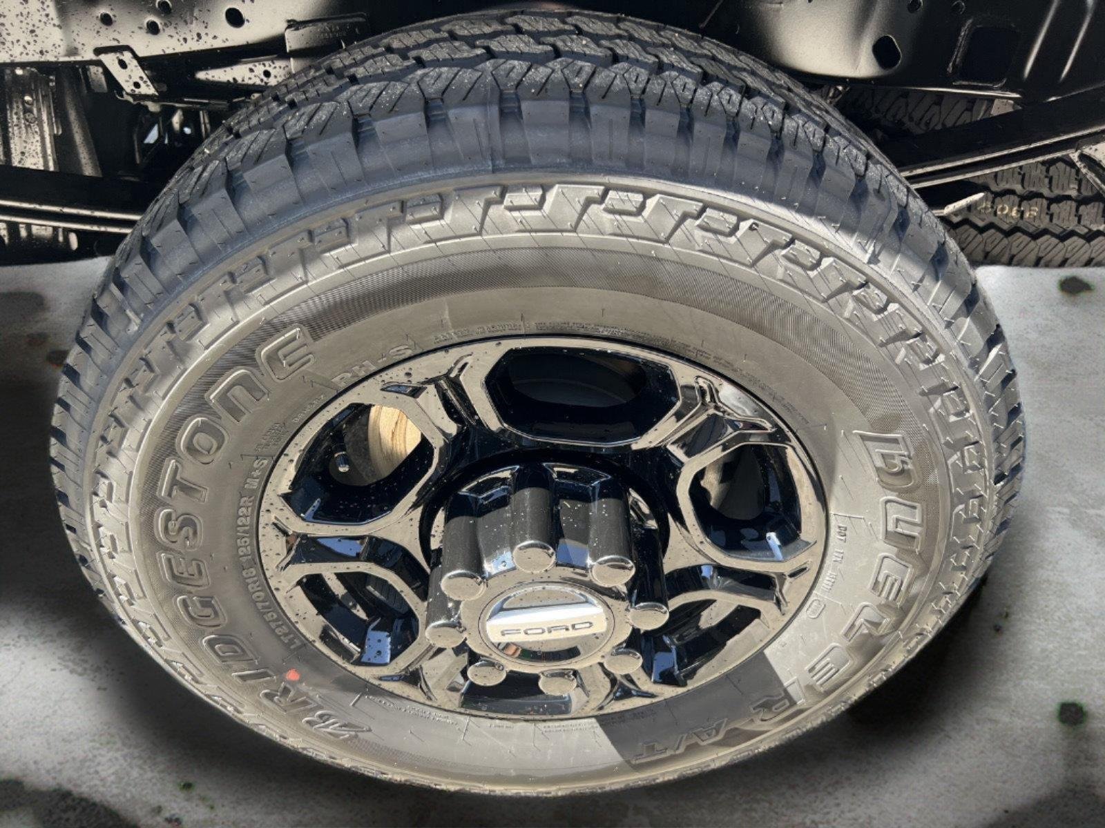 New 2026 Oxford White Ford F-250® XL image 12