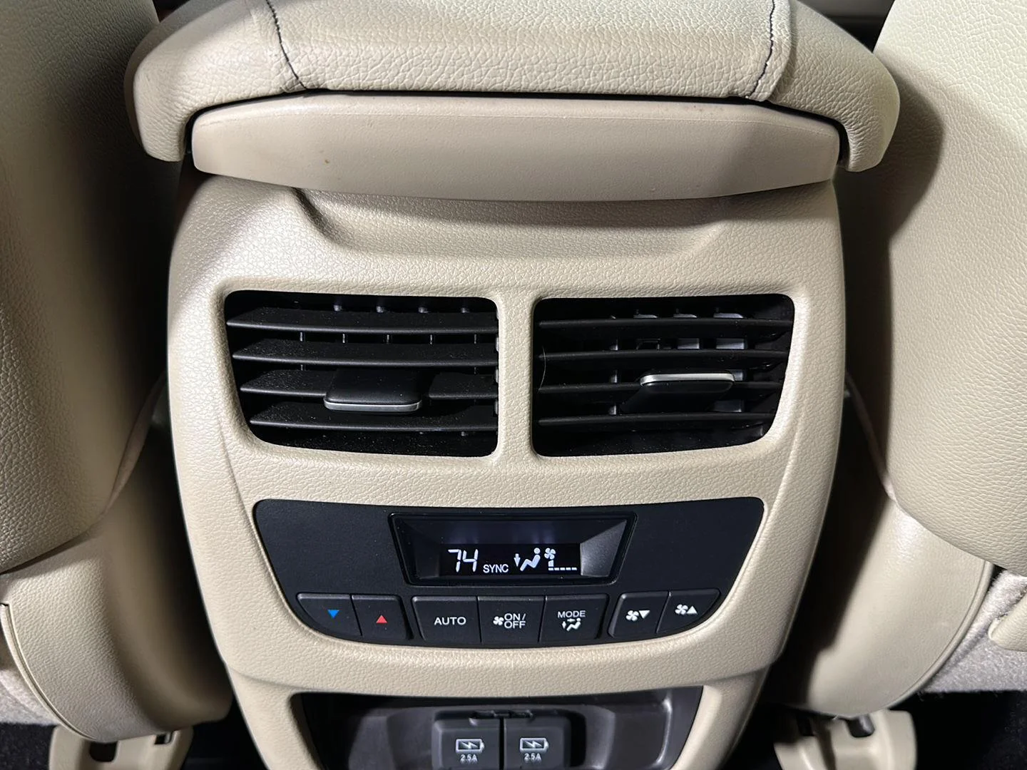 Used 2020 Platinum White Pearl Acura SH-AWD w/Tech image 19