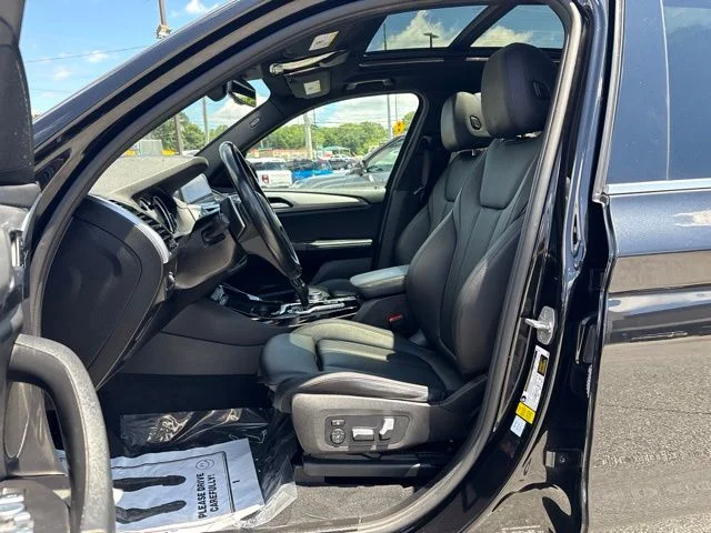 Used 2021 Black BMW sDrive30i image 11