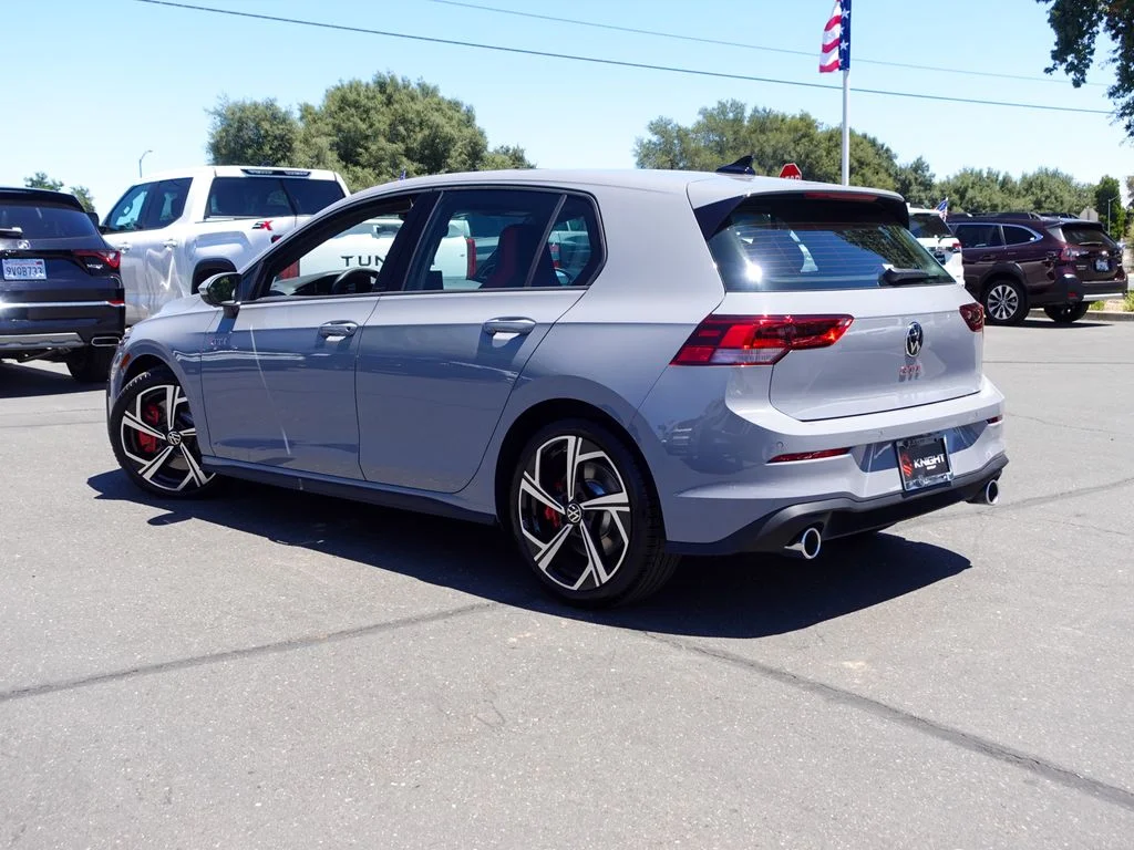 New 2026 Moonstone Gray Volkswagen SE image 9
