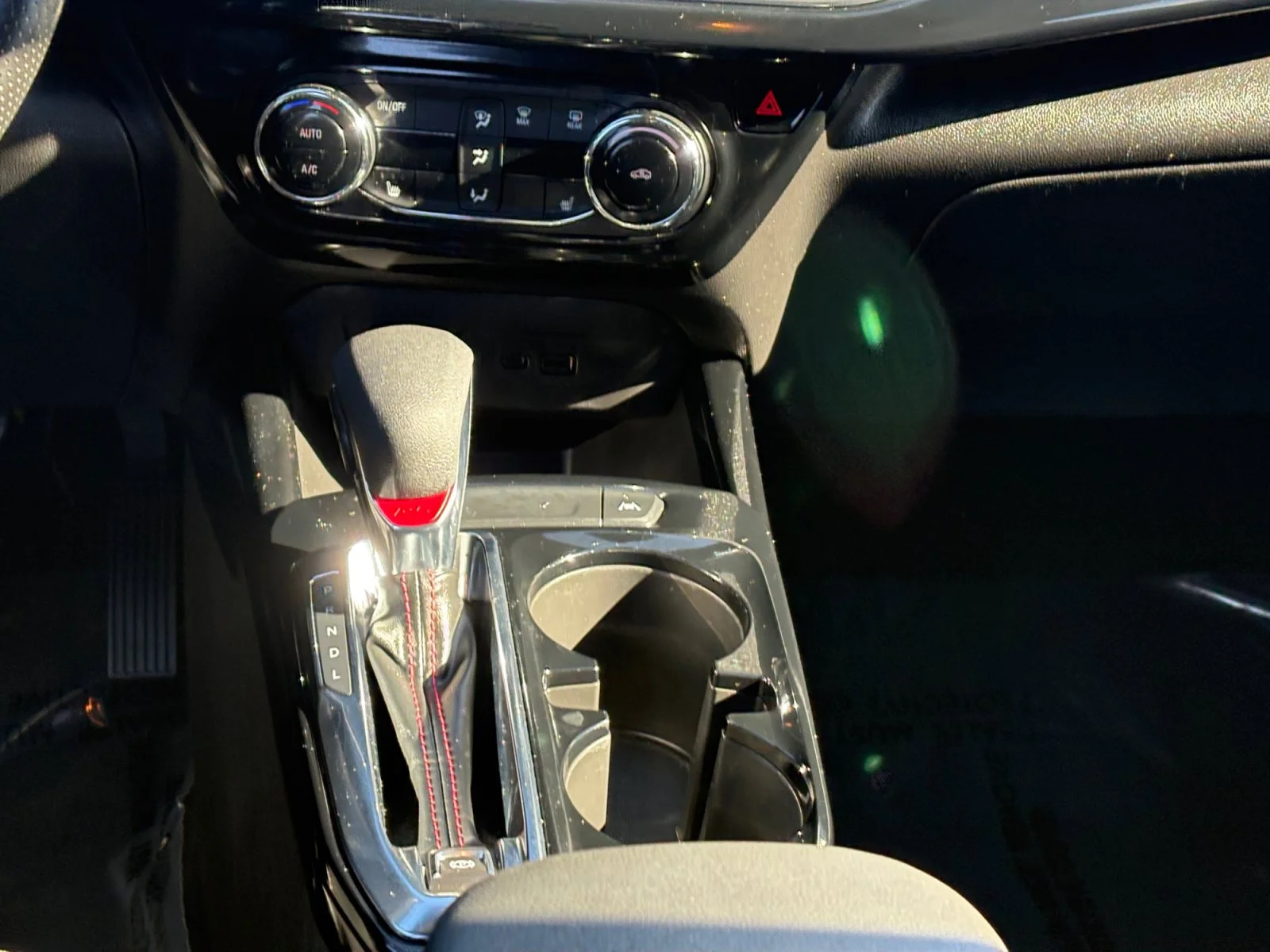 Used 2024 Summit White Chevrolet 2RS image 17