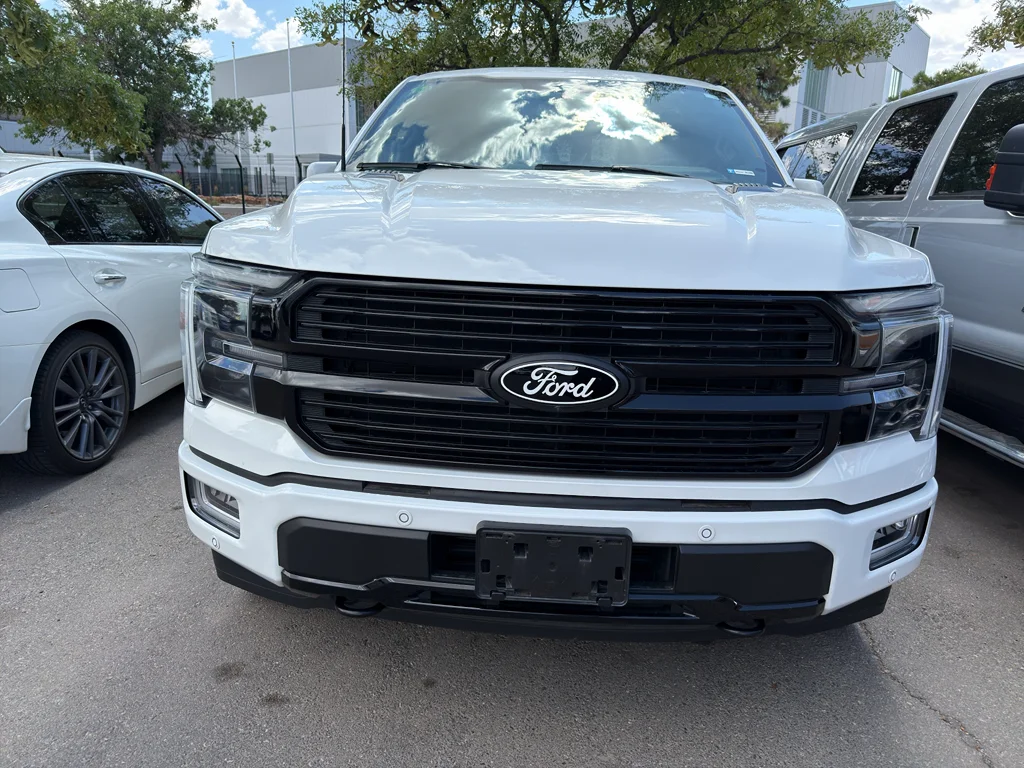 Used 2024 Star White Metallic Tri-Coat Ford Platinum image 2