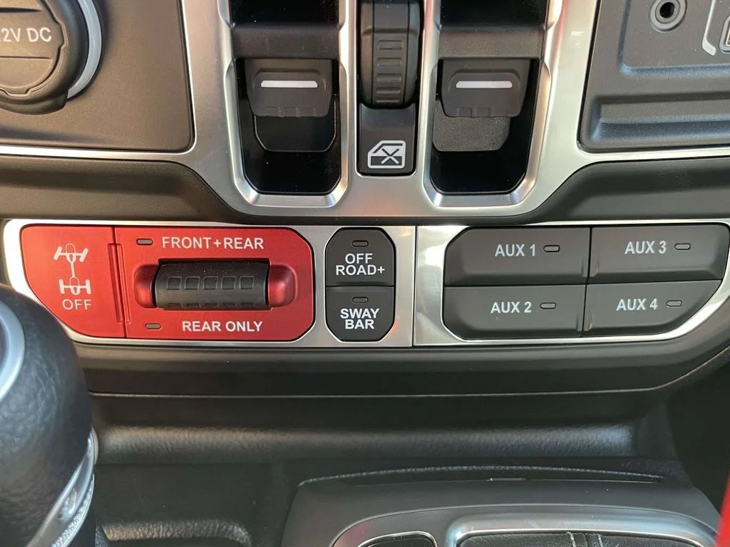 Used 2025 Gray Jeep Rubicon image 22