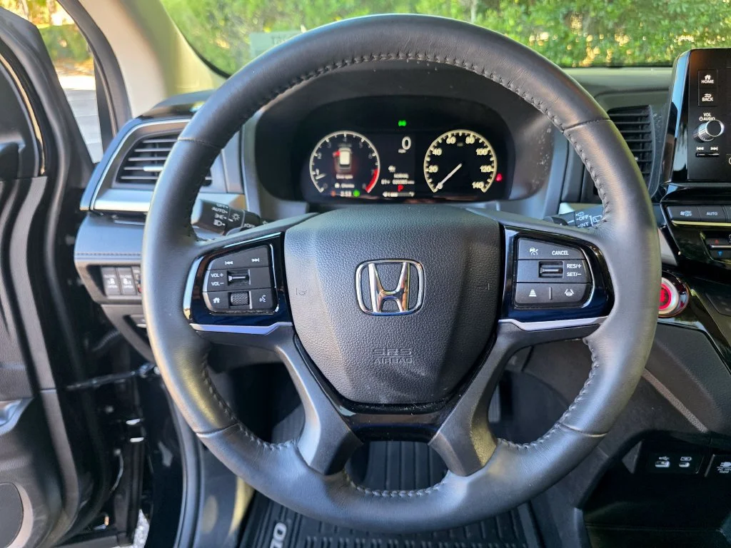 Used 2026 Black Honda Touring image 23