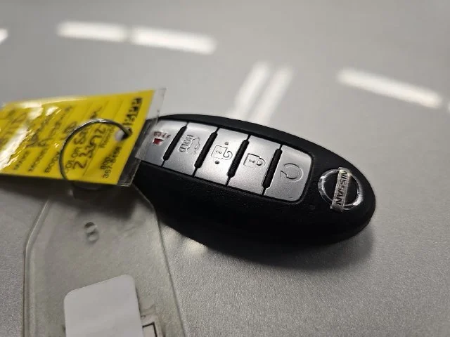 Used 2019 Silver Nissan 2.5 SL image 34