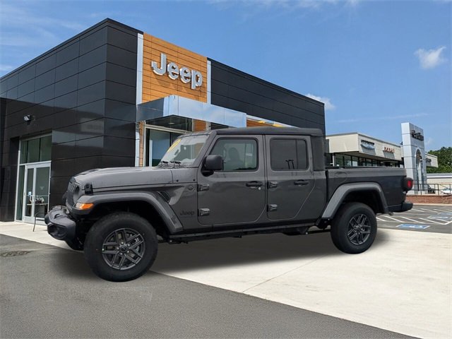 2025 Jeep Gladiator Sport S photo 4
