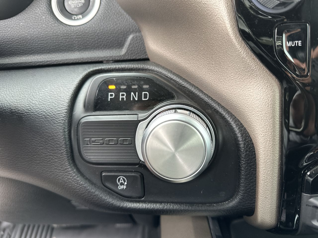 Used 2022 Silver Ram Laramie image 28