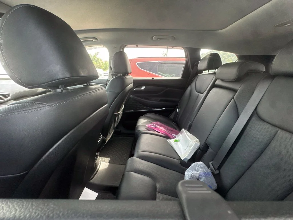 Used 2023 Black Hyundai Limited image 9