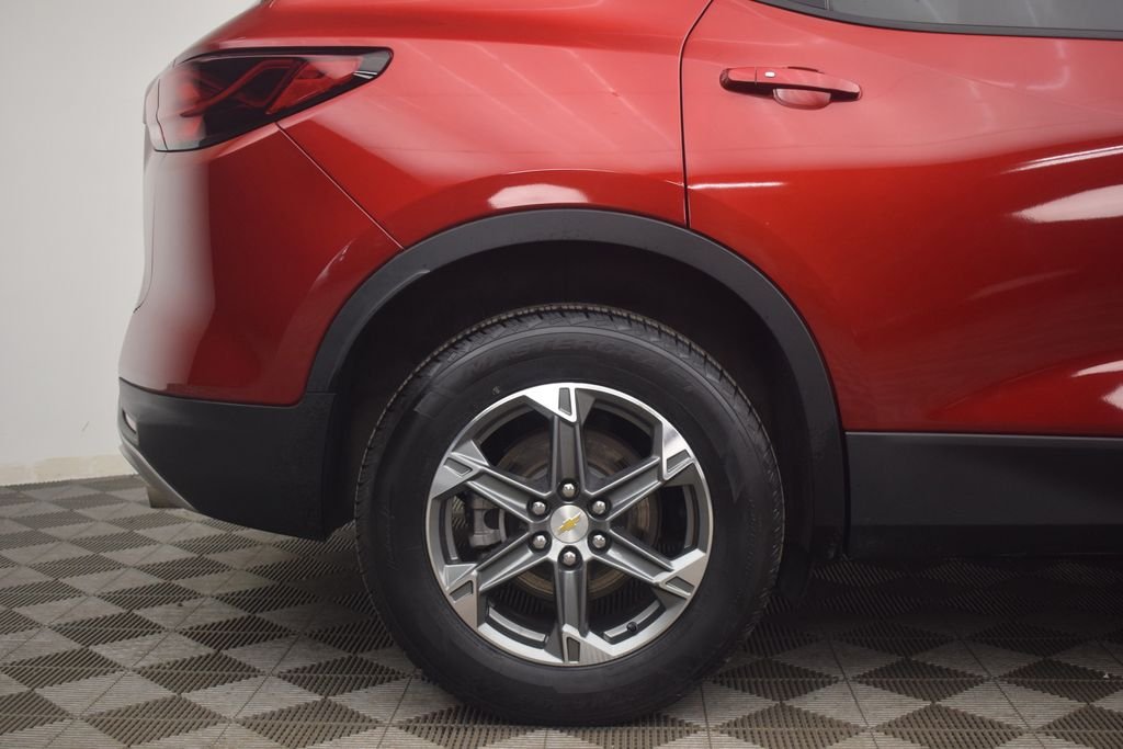 Used 2024 Radiant Red Tintcoat Chevrolet LT image 28