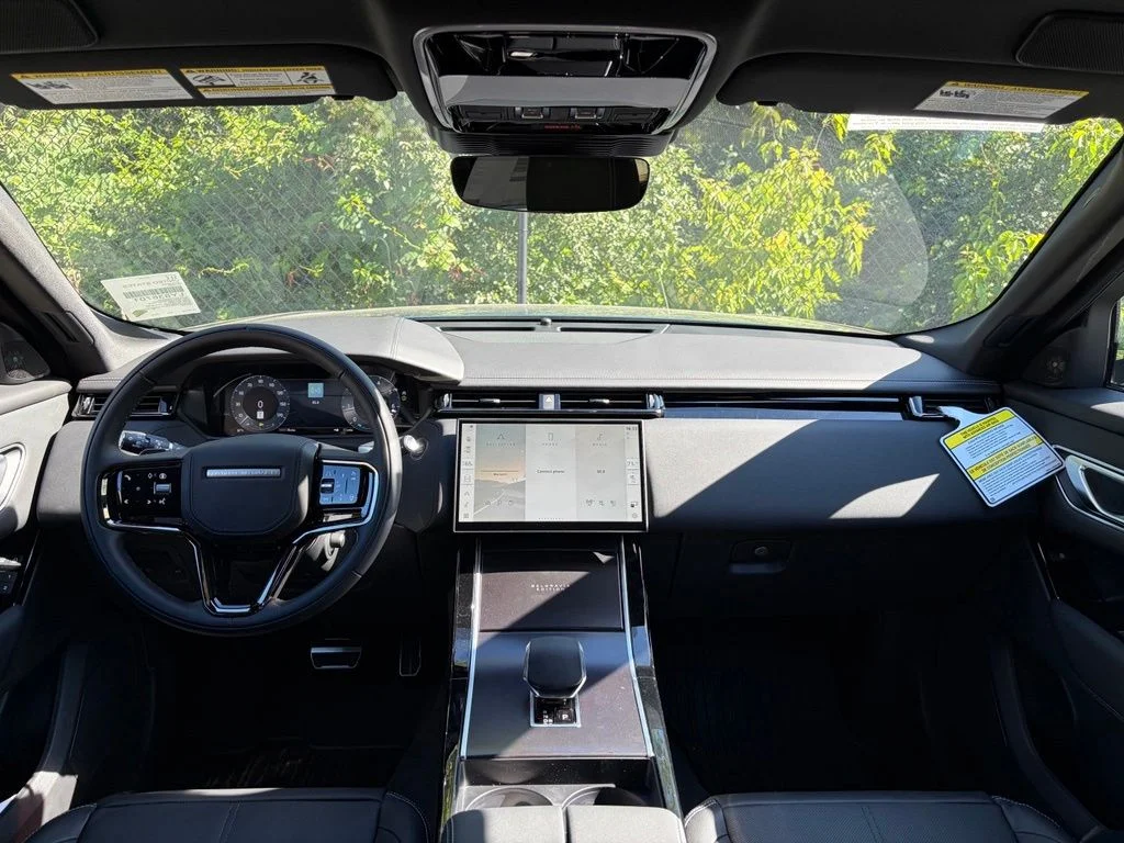 New 2026 Green Land Rover Belgravia Edition image 18