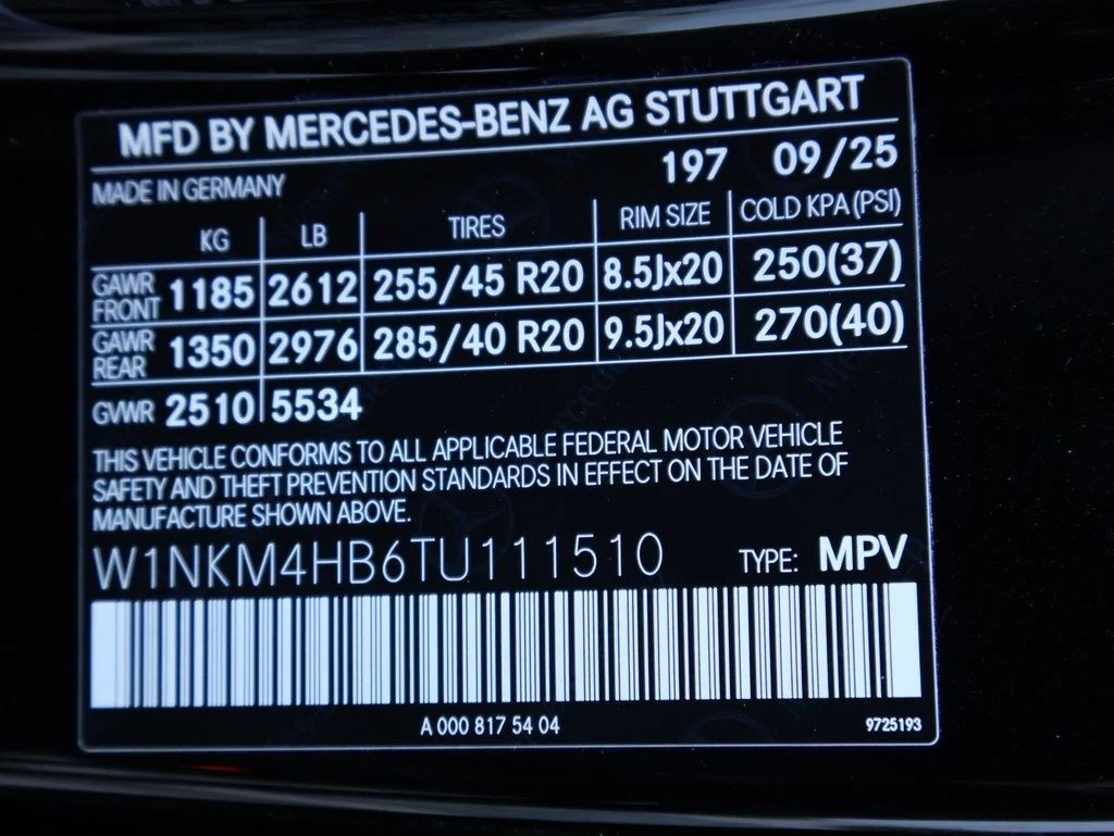 Used 2026 Black Mercedes-Benz GLC 300 image 46