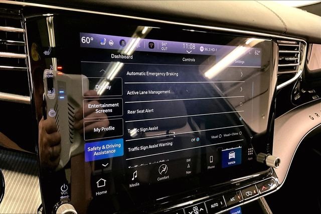 2024 Jeep Grand Wagoneer Series II - Photo 39