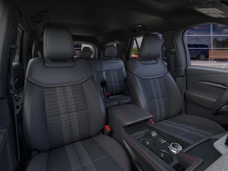 New 2026 Space White Metallic Ford ST-Line image 34