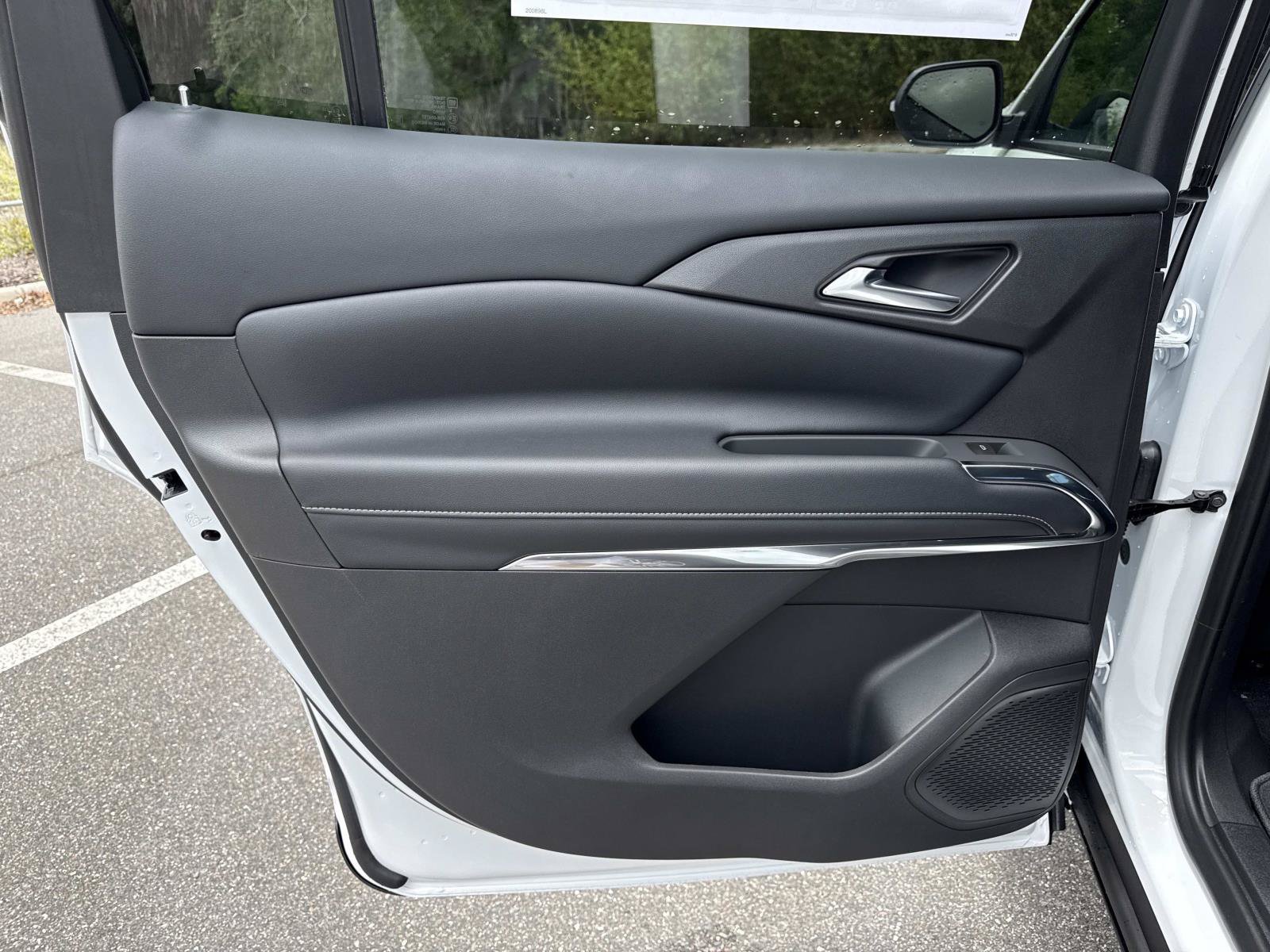 2026 Chevrolet Traverse LT - Photo 9
