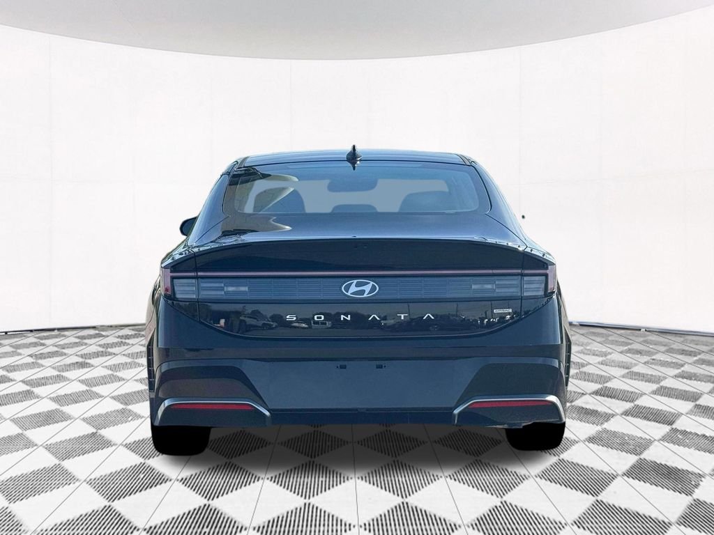 New 2026 Black Hyundai SEL Sport image 9