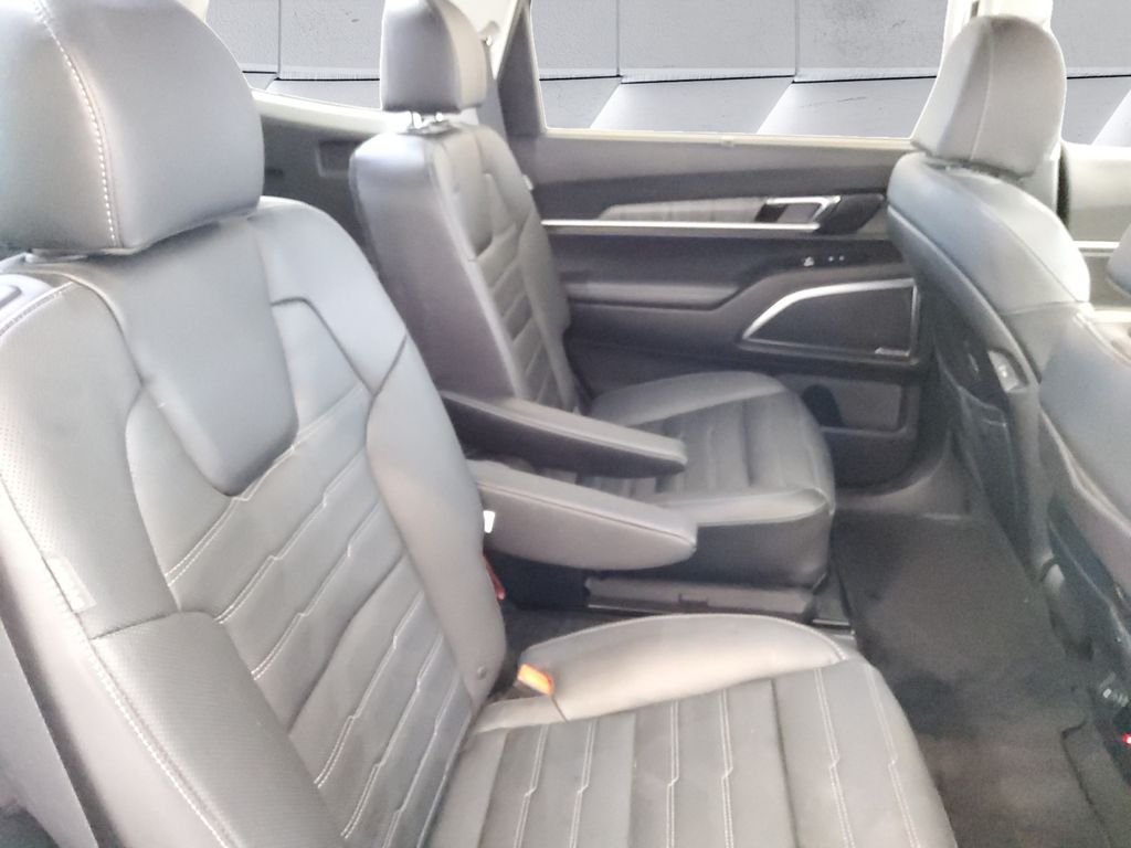 Used 2024 White Kia SX-Prestige image 16