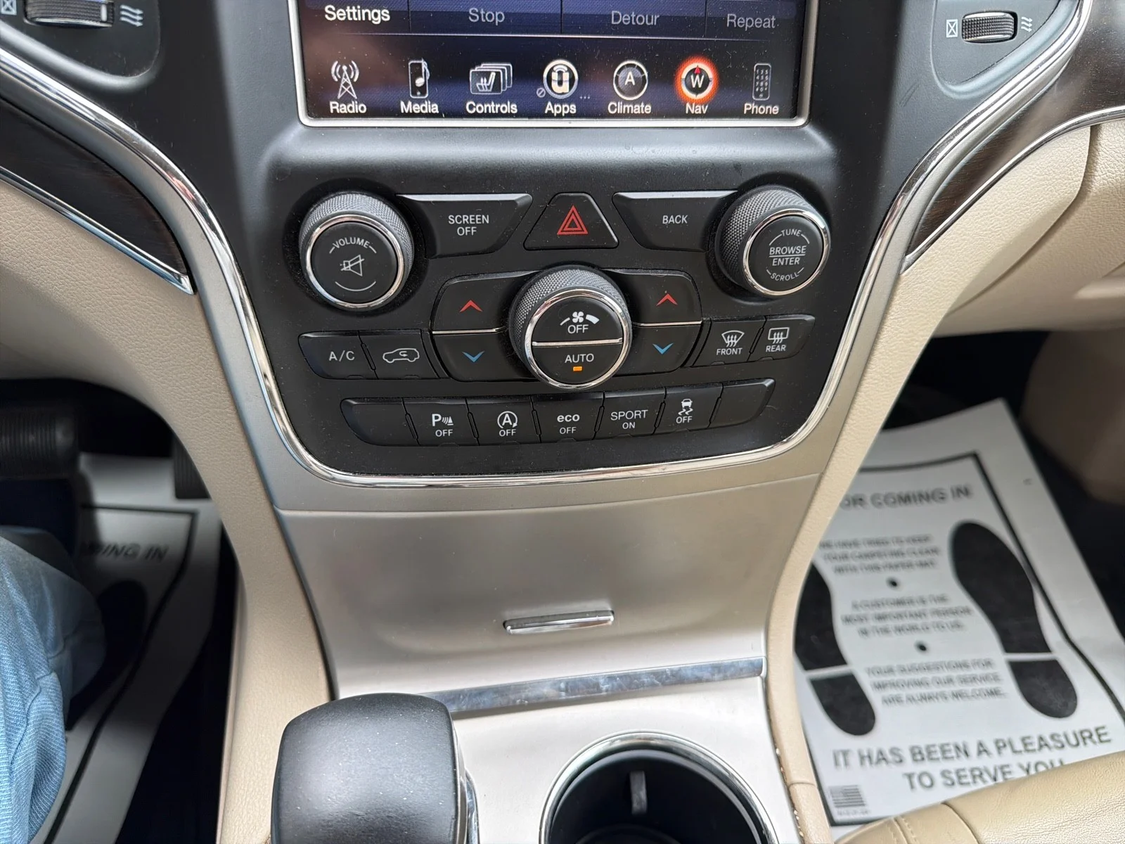 Used 2017 Velvet Red Pearlcoat Jeep Limited image 27