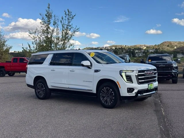 Certified Used 2026 Summit White GMC Elevation image 8
