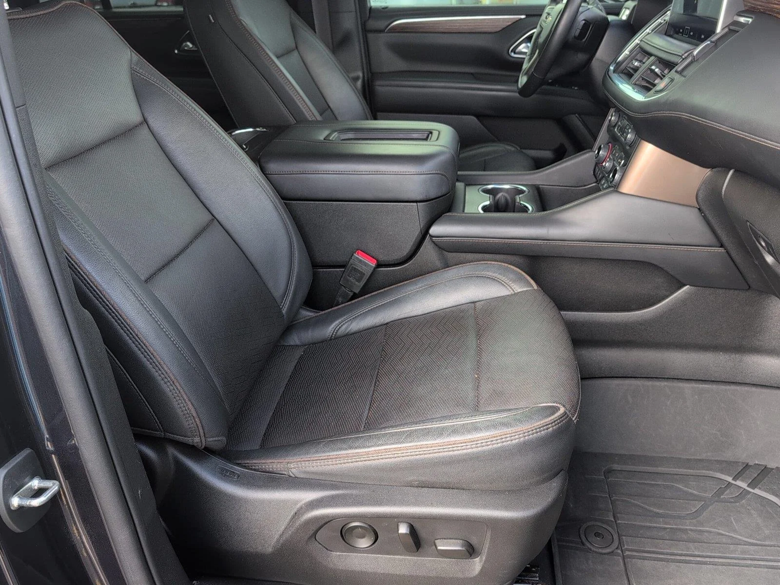 Used 2022 Dark Ash Metallic Chevrolet High Country image 41