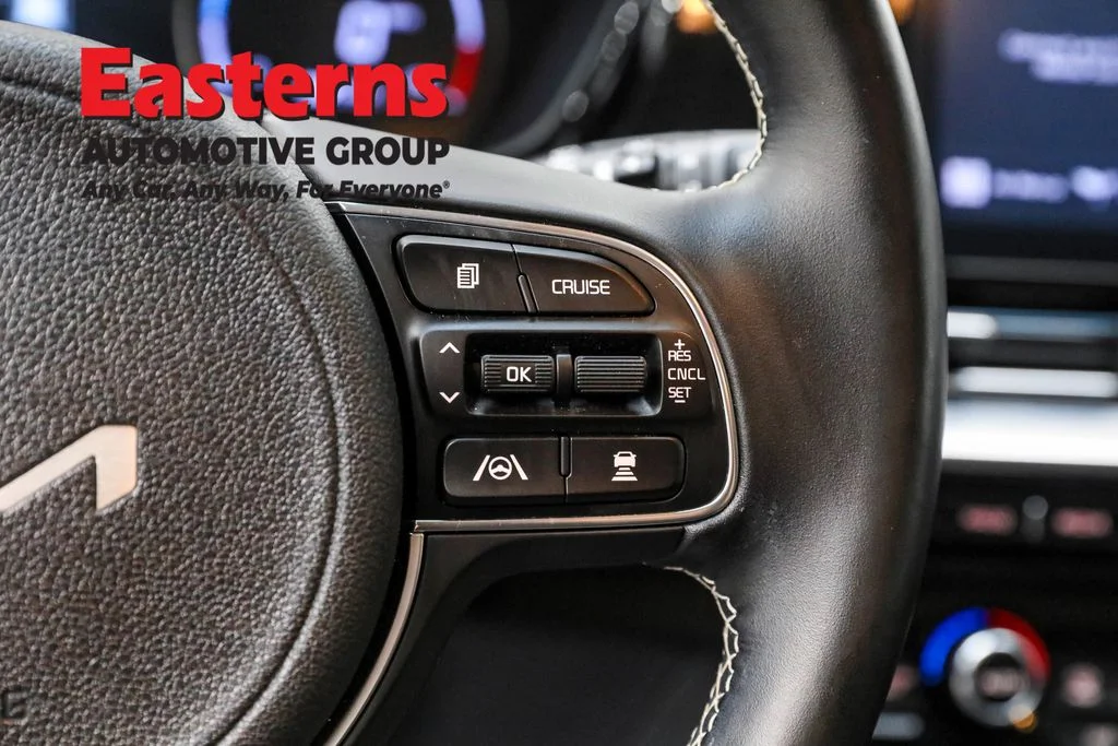 Used 2022 Gray Kia EX image 16