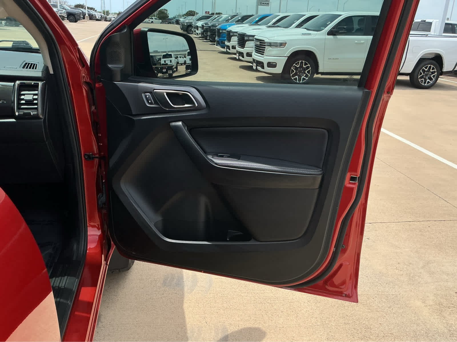 Used 2022 Hot Pepper Red Metallic Tinted Clearcoat Ford LARIAT image 20