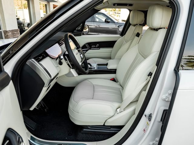 New 2026 Fuji White Land Rover SE image 14