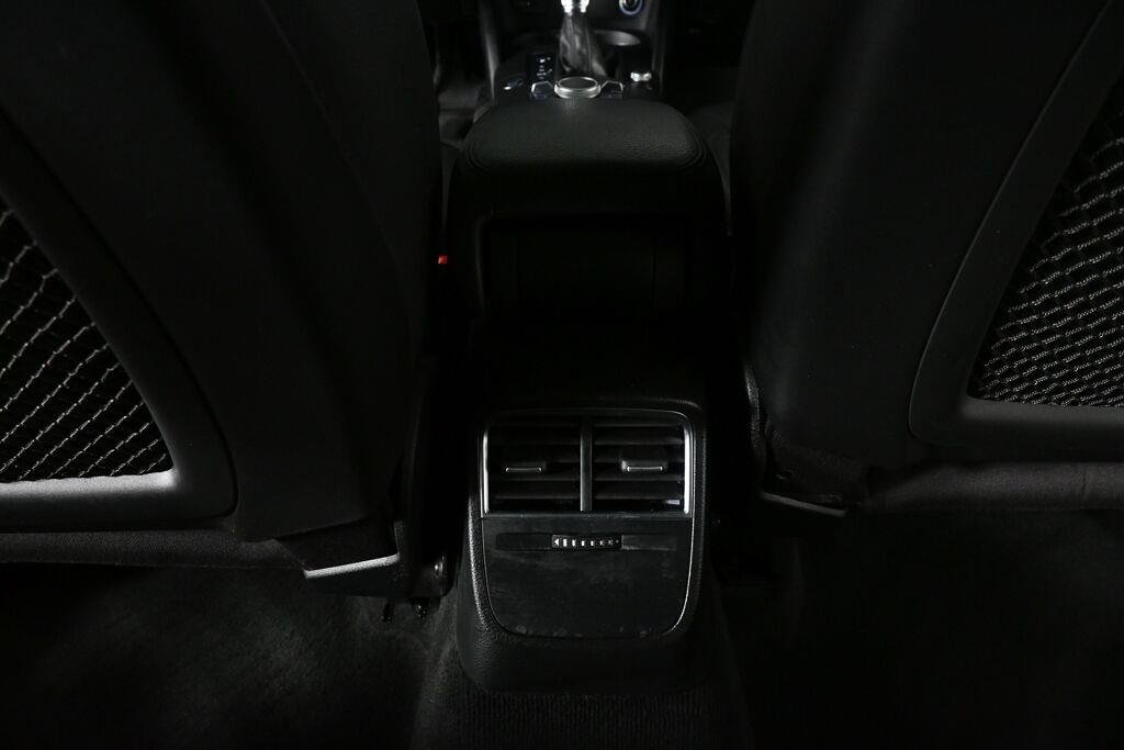 Used 2018 Brilliant Black Audi Premium image 17