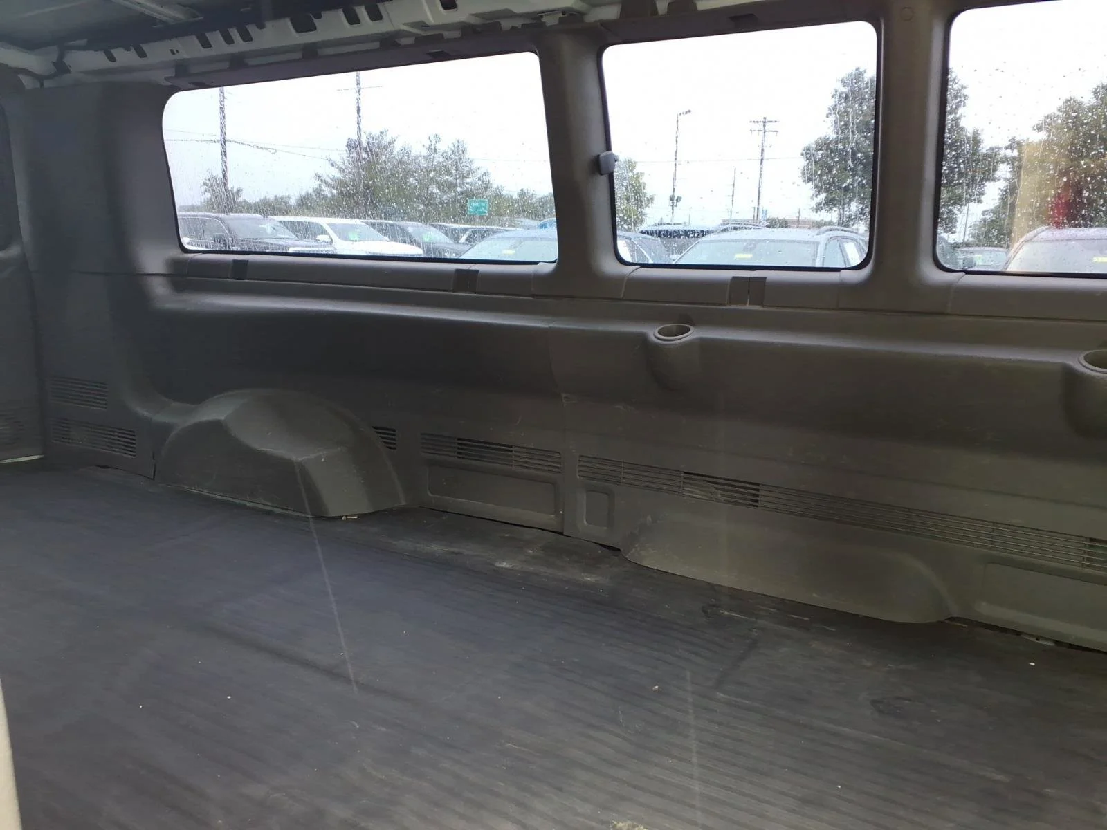 Used 2016 Summit White Chevrolet Paratransit image 26