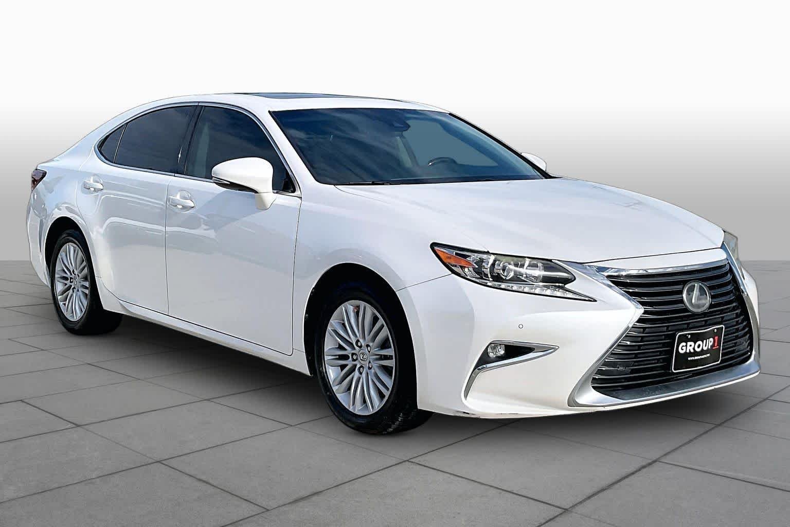 Pre-Owned 2016 Lexus ES 350