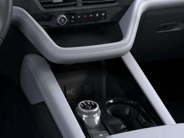 New 2026 White Ford Platinum image 15