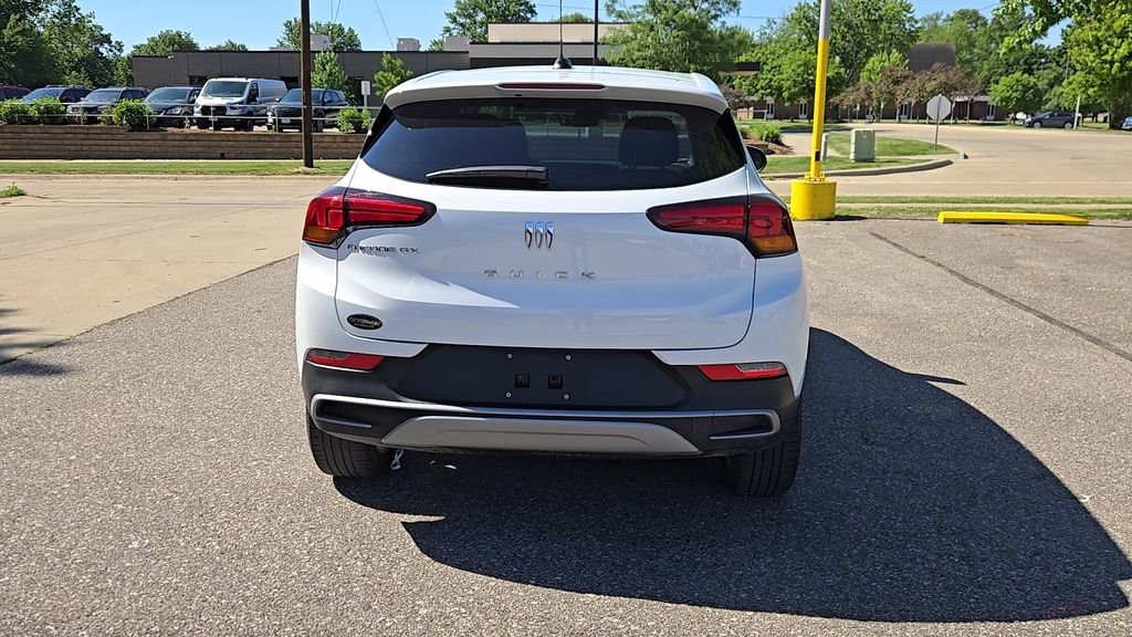 Used 2024 Summit White Buick Preferred image 36