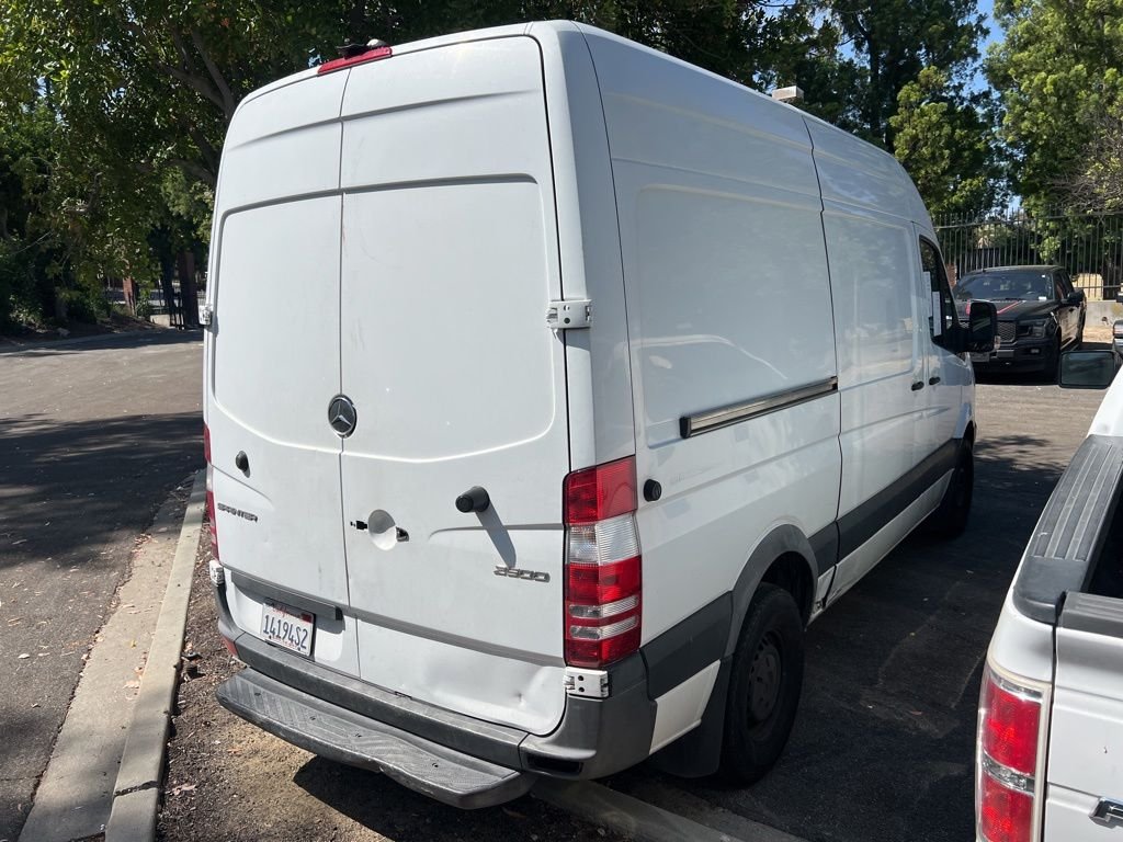 Used 2017 Arctic White Mercedes-Benz Cargo 144 WB image 3